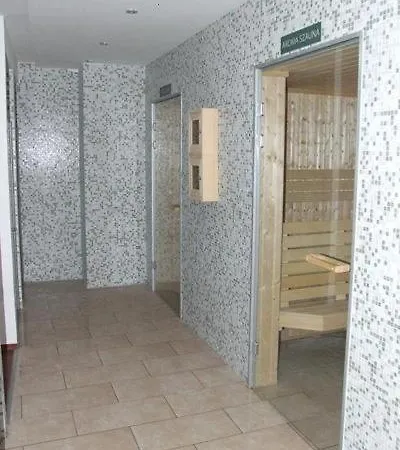 Piroska Wellness Apartment *